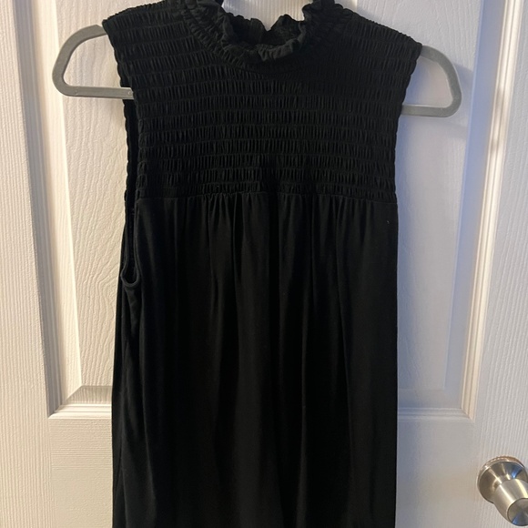 Banana Republic Tank - Picture 1 of 1